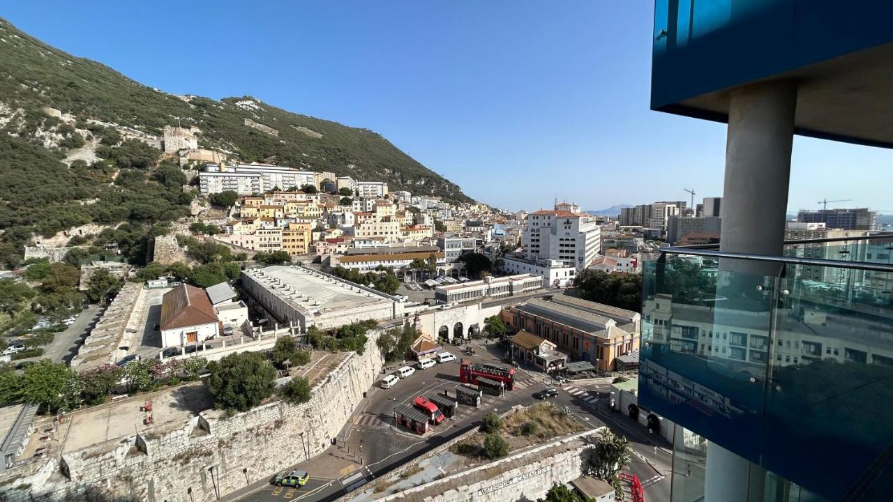 Ocean Village Luxury 2 Bed 2 Bath Apartment - Amazing Views - Pools And Jacuzzis Gibraltar Exterior photo